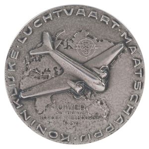 The London to Melbourne, MacROBERTSON Centenary air race 1934,…
