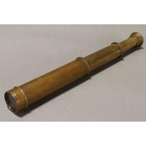 Late 19th century brass pocket telescope, of tapering…