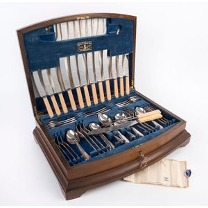 Viner & Hall English silver plated cutlery in canteen with…