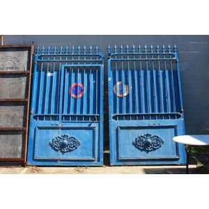 Impressive set of French wrought iron entrance gates, fitted…