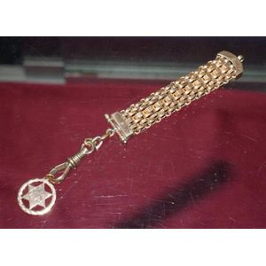 Victorian gilt metal fob chain with 9ct gold medallion