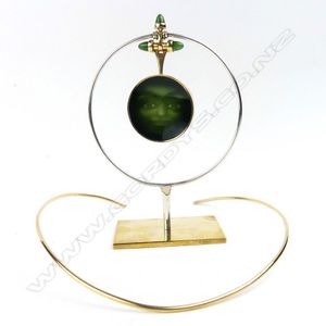 A Donn Salt 14ct gold and pounamu pendant, a 14ct gold frame…