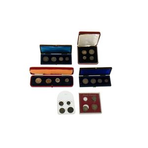 Six Maundy money sets. Including 1886, 1889, 1892, 1906, 1920…