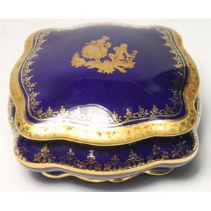A Limoges royal blue & gilt lidded trinket box, 10 x 10 cm