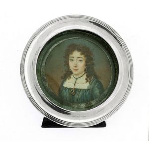 Early miniature portrait. Young woman. In hallmarked sterling…