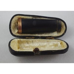 Antique cigar holder with 9ct gold band in original box