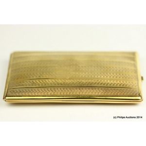 A solid gold cigarette case. 16ct yellow gold, hallmarked, made…