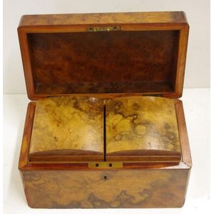 Good 19th tea caddy, width 25 cm, depth 14 cm x height 15 cm…