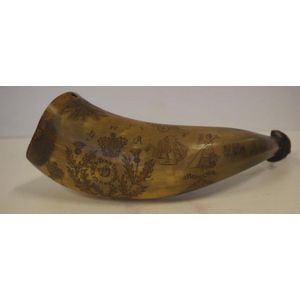 Georgian scrimshaw / engraved powder horn inscribed George IV,…