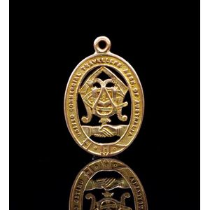 Art Deco period yellow gold medal for the United commercial…