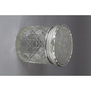 Hardy Bros sterling silver lidded dressing table jar on…