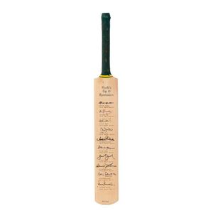 World's Top Ten Runmakers, full size Cricket Bat with title…