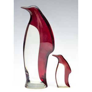 A graduated pair of Abraham Palatnik penguins, height 25 cm and…