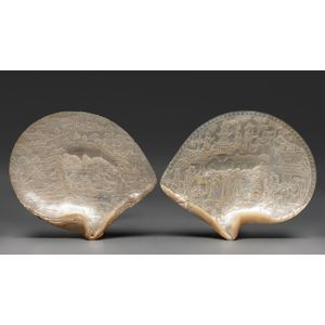 Two Chinese carved mother of pearl shells, late 19th-early 20th…