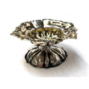 A silver metal small comport with unverified Russian marks, Wt…