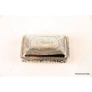 A George III sterling silver snuff box, John Bettridge,…