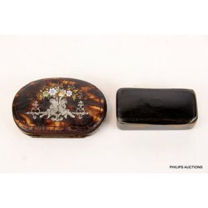 A Georgian snuff box circa 1840 and a mother or pearl and…
