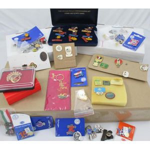 500 Rare Olympic Pins from 2000 Sydney Games - Sporting - Olympics and ...