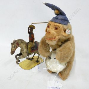 2 old wind up toys; cowboy W Lasso on horse, height 13 cm, and…