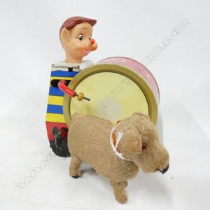 Tin plate circus Drummer, height 15 cm, and old wind up terrier…