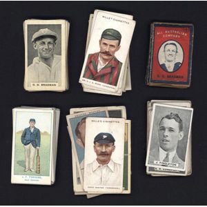 An accumulation of cricket cards including Will's 1903…