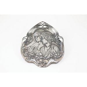 WMF Art Nouveau silver plated shallow dish, heart shaped cast…