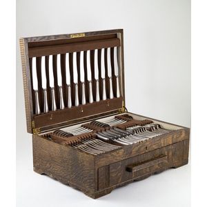 Oak canteen of Dubarry pattern silver plated cutlery, 12 place…