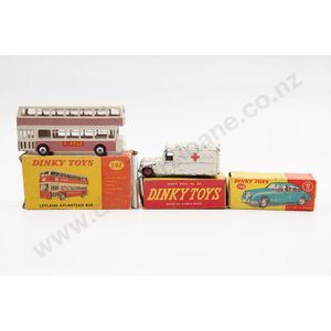Dinky part boxed diecast 253 Daimler ambulance, 292 Leyland…