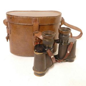 A pair of World War I binoculars in leather case, by Kershaw &…