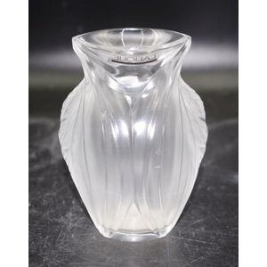 Lalique (France) vase - price guide and values - page 2