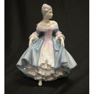 Royal Doulton Southern Belle Figure - 20cm Height - Royal Doulton ...