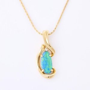 Gold with diamonds pendant - price guide and values