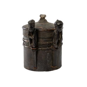 Iban shaman box (Lumpung Manang), Borneo, carved and incised&hellip;