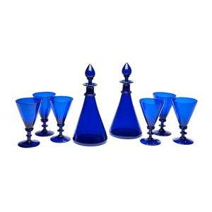A pair of Bristol blue glass decanter and six glasses, 19th…