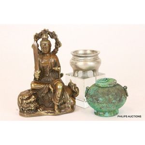 Three Chinese ornaments, 20th century including a Sino-Tibetan&hellip;