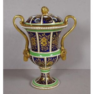 Spode potpourri vase and cover circa 1820, Campana shape…