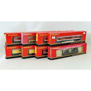 Seven Powerline HO 'Model Railways of Australia', boxed, and…