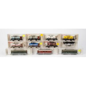 Fleischmann: HO scale freight cars comprising #5390K, 5391K,…