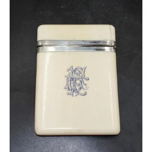 Antique ivory card case with hinged lid, 10.5 x 7.5 cm approx..