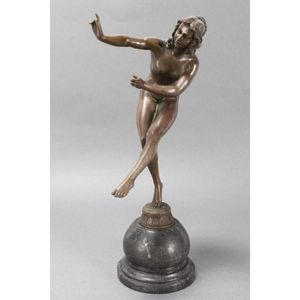 Art Deco style bronze after Colinet, depicting a dancer…