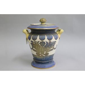 Antique Tamarinds lidded storage jar, produced 1831-1859…