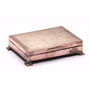 Hallmarked sterling silver cigarette box, width 13.5 cm,…