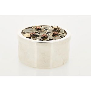 Sterling silver and enamel box, mark of Stuart Devlin, London,…