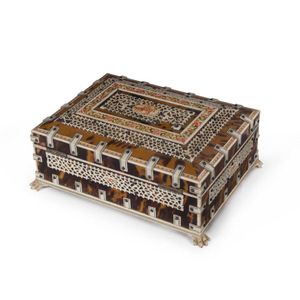 Anglo-Indian Vizagapatam jewellery box, tortoiseshell,…