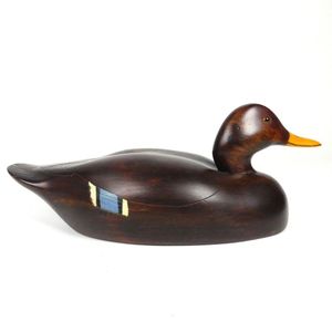A good 15 inch hand carved wooden display duck decoy dark…
