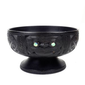 An early 20th century Maori carved kauri pedestal bowl the…