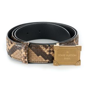 Louis Vuitton Patent Leather Black Logo Buckle Belt (36/90) For Sale at  1stDibs