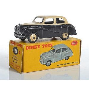 Dinky 152 Austin A40 Devon, dark blue body, light blue ridged…