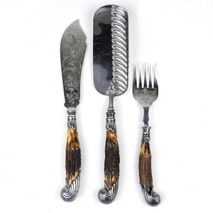 Edwardian Mappin & Webb silver plate fish servers and crumb…