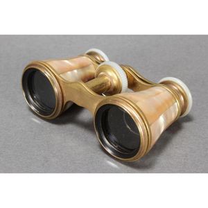 Maachand Paris opera glasses, set with panels of mother of…